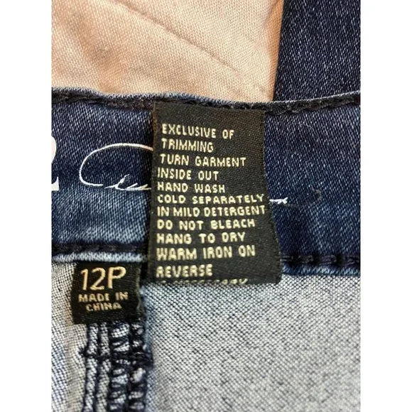 DG2 by Diane Gilman Blue Jeans Embellishment on Legs Size 12P - Picture 5 of 7